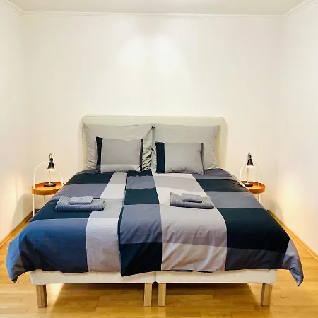 Szofia Apartment *