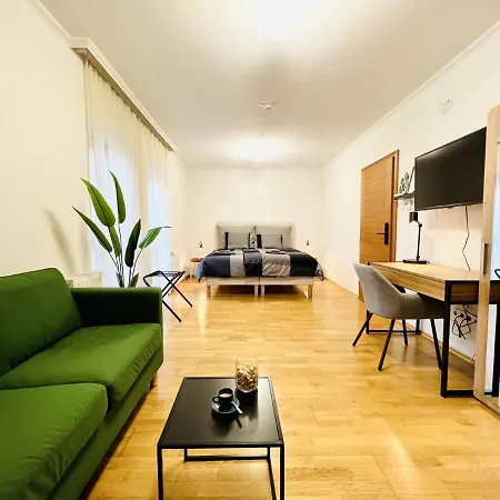 Apartment Szofia Veszprem