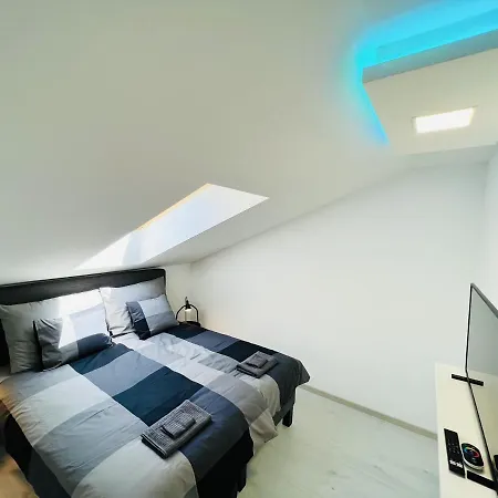 Szofia Apartment *
